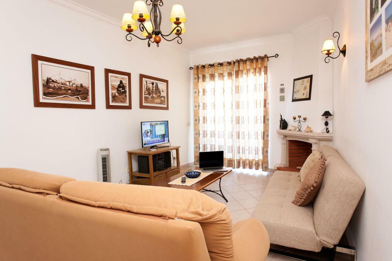 Os Apartamentos A Ramos Na Praia Da Gale Estao Inserido Em Condominio Com Piscina, Fica Apenas A 350 Metros Da Praia Da Gale - Apartamentos Com Ar Condicionado Tanto Nos Quartos Como Na Sala, Smart Tv Com Prime Video E Cozinha Completa Albufeira Exteriör bild